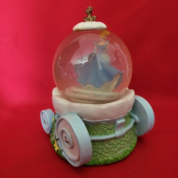 Disney Princess Cinderella Musical Snow Globe Motion Waterball - Picture 11 of 15